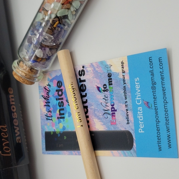 Empowerment Pencils ✏️ a set of 12 pencil crayons with affirmations. - Picture 4 of 6